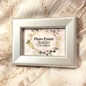 Silver Wood Mini Photo Frame Desk Keepsake Decor 3"x2" Tabletop Artsy Modern